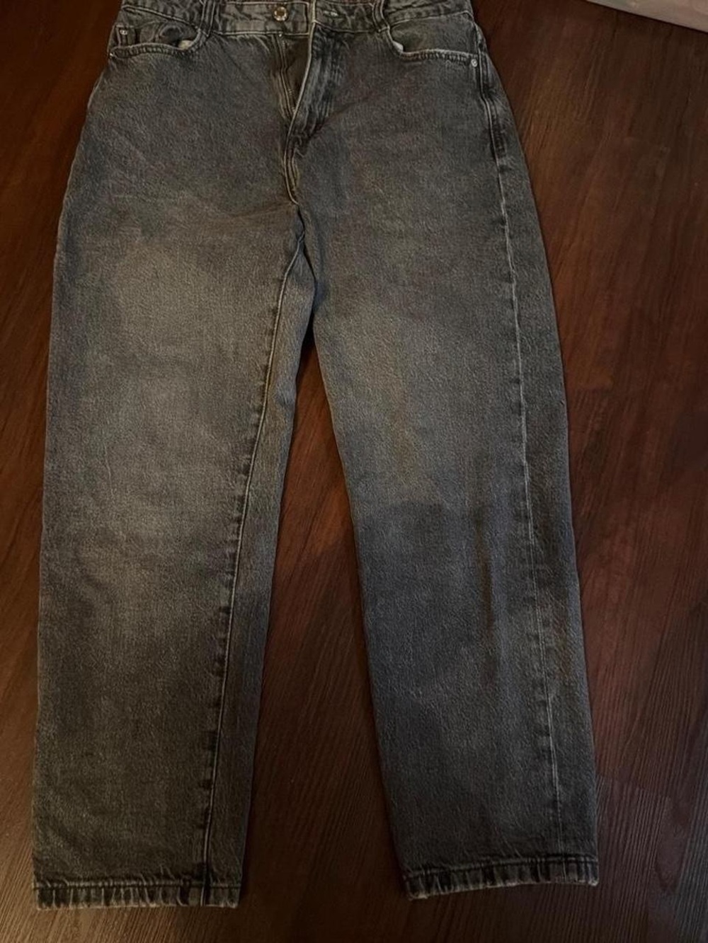 Zara Women’s Washed Gray Relaxed Jeans